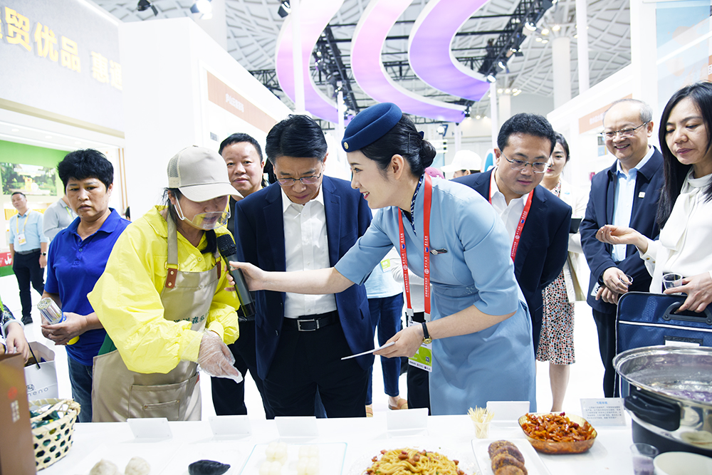 逛消博｜老字號(hào)“逆生長”之路：科技賦能、品牌出海、文化破圈(圖1)